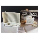 BREAD SLICING GUIDE WEST BEND , NEW