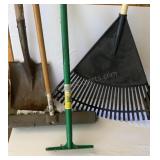 Garden Tools, Rake, Push Broom, Shovel