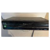 TOSHIBA DVD VIDEO VHS CASSETTE RECORDER powers
