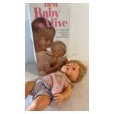 VTG BABY ALIVE 1976 KENNER W/ ORIGINAL OUTFIT +
