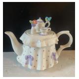Tea Pot Teleflora 9" x 6"