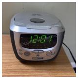 Magnavox Wide Angle Stereo AM/FM/CD Alarm Clock