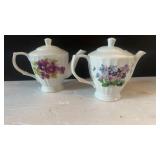 Pair of Decorative Tea Pots 5" x 8"