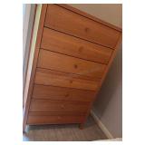 Solid Wood 7 Drawer Dresser  21.25x32.5x52.25