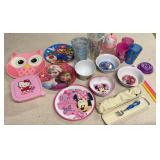 Group of childrenï¿½s plates & cups