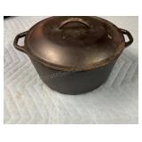 vintage Lodge 8DOL 5-Quart Cast Iron Dutch Oven,