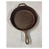 Lodge 10 inch Cast iron skillet
