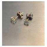 Gold Stud Earrings .7 grams 14k