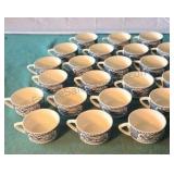 Currier and Ives cups. 22 ct.
