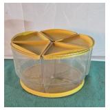 Rubbermaid 5 canister food storage rack on
