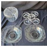 Assorted glassware.