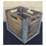 Wood and metal seal test wood crate. Missing part