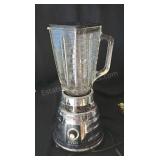 Osterizer contemporary classics blender. Works.