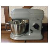 Viking Professional Mixer w/Cover