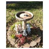 Bird Bath, Decor