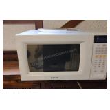 Samsung Microwave -plate broke