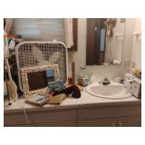 Laundry Room Counter and Decor Contents