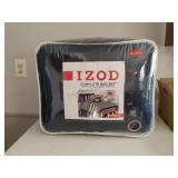 Queen IZOD Comforter Set