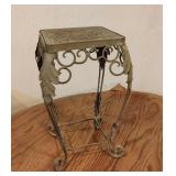 Short Metal Plant Stand 15x8