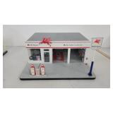 Mobile gas diorama