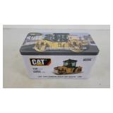 Die-Cast Masters Cat CB13 roller