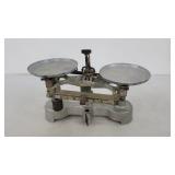 Cenco torsion balance scale