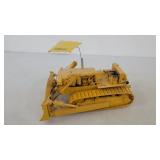 1st Gear Cat D9 (some damage)