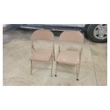 2 folding chairs