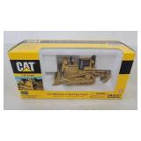 Norscott Cat D8R series II track loader