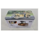 Die-Cast Masters Cat CB13 roller