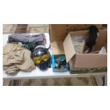 Assorted outdoorsman items