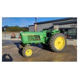 John Deere 2520