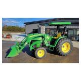 John Deere 4105