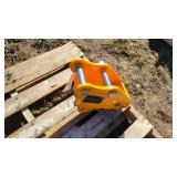 Excavator quick hitch
