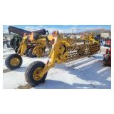 Vermeer R2800 twin hay rake