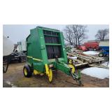 John Deere 430 round baler