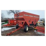 Unverferth 530 gravity wagon