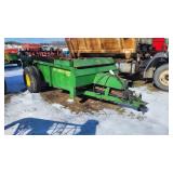 John Deere 450 hydra push manure spreader