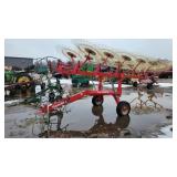 Farm King Batrake 10 wheel hay rake
