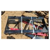 GIYI quick attach double bale spear