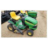 John Deere LA145 lawn tractor