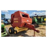 New Holland 648 round baler