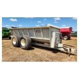 Kuhn Knight 8140 Pro Twin side slinger spreader