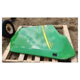 John Deere 450M round baler door