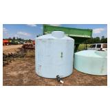 2100 gallon poly tank