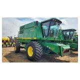 John Deere 9510 Maximizer combine