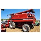 Case International 1640 Axial Flow combine