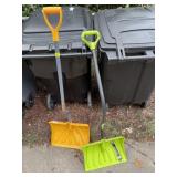 Snow shovels (2)