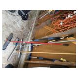 Push brooms, scrub brushes, squeeges