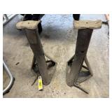 Jack stands